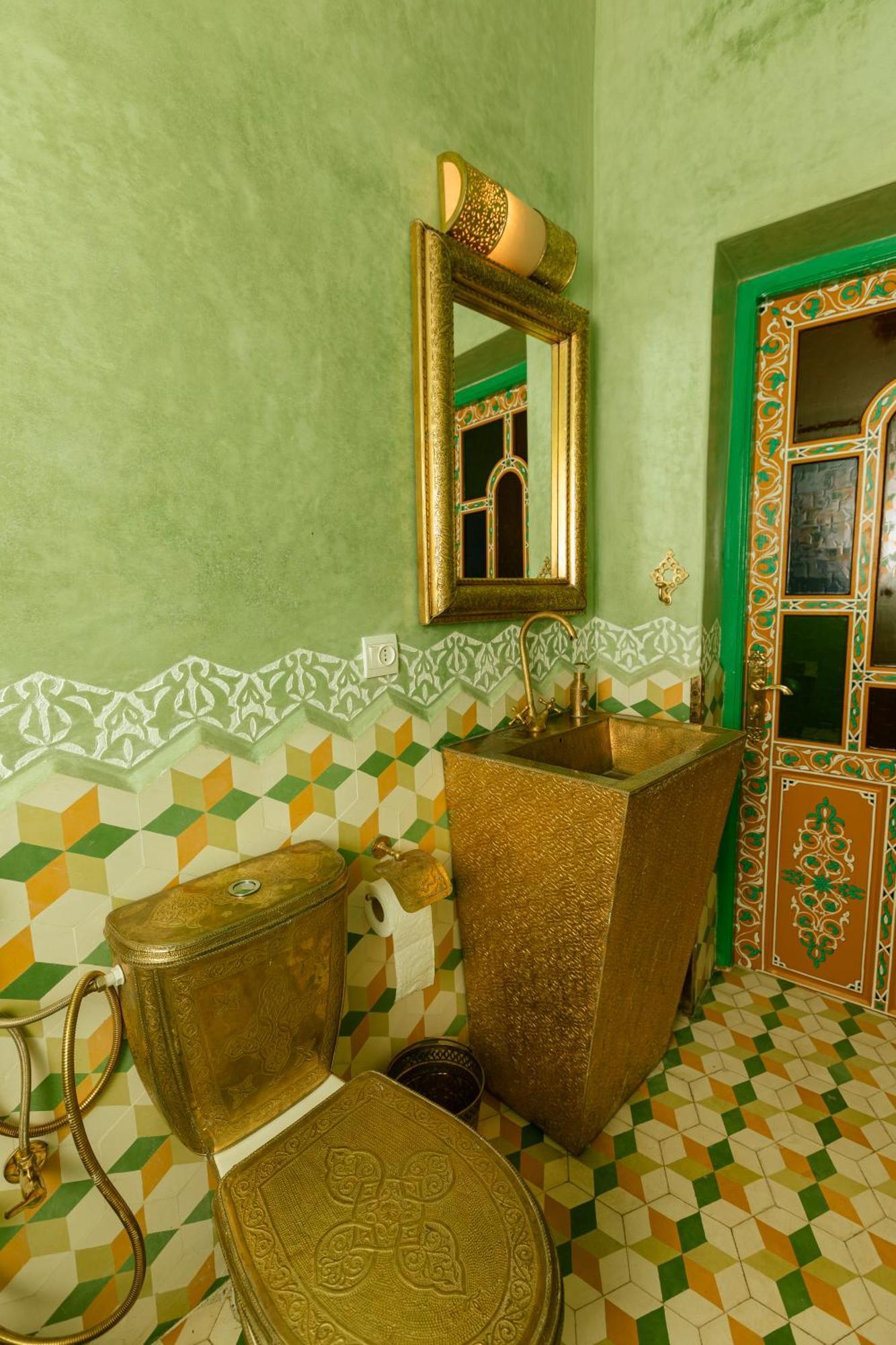 Colorful Traditional Riad W/Views Of Spain Tanger Zewnętrze zdjęcie