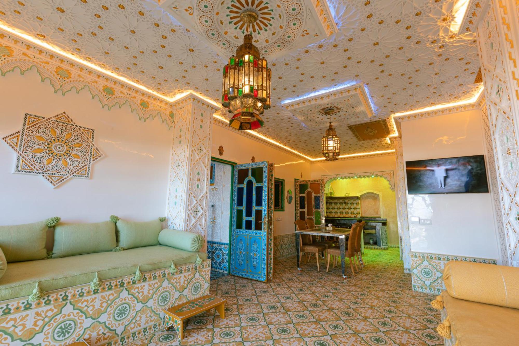 Colorful Traditional Riad W/Views Of Spain Tanger Zewnętrze zdjęcie