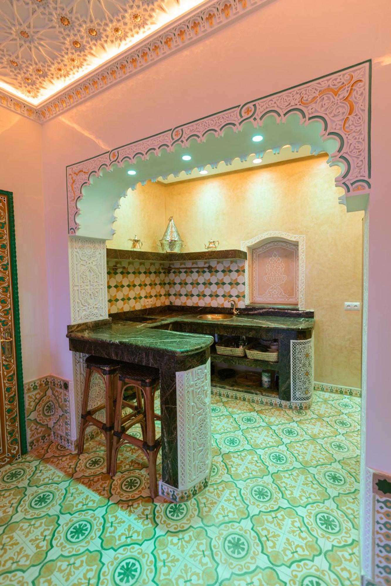 Colorful Traditional Riad W/Views Of Spain Tanger Zewnętrze zdjęcie